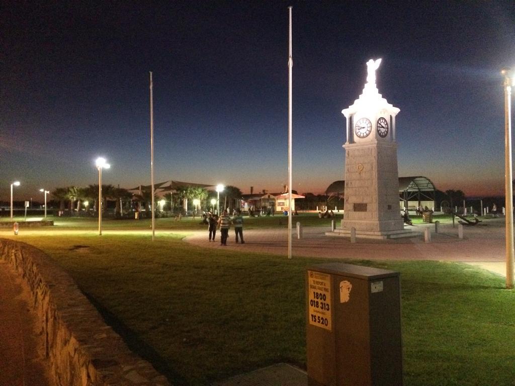 Adelaide - Semaphore Beach Front Eksteriør bilde